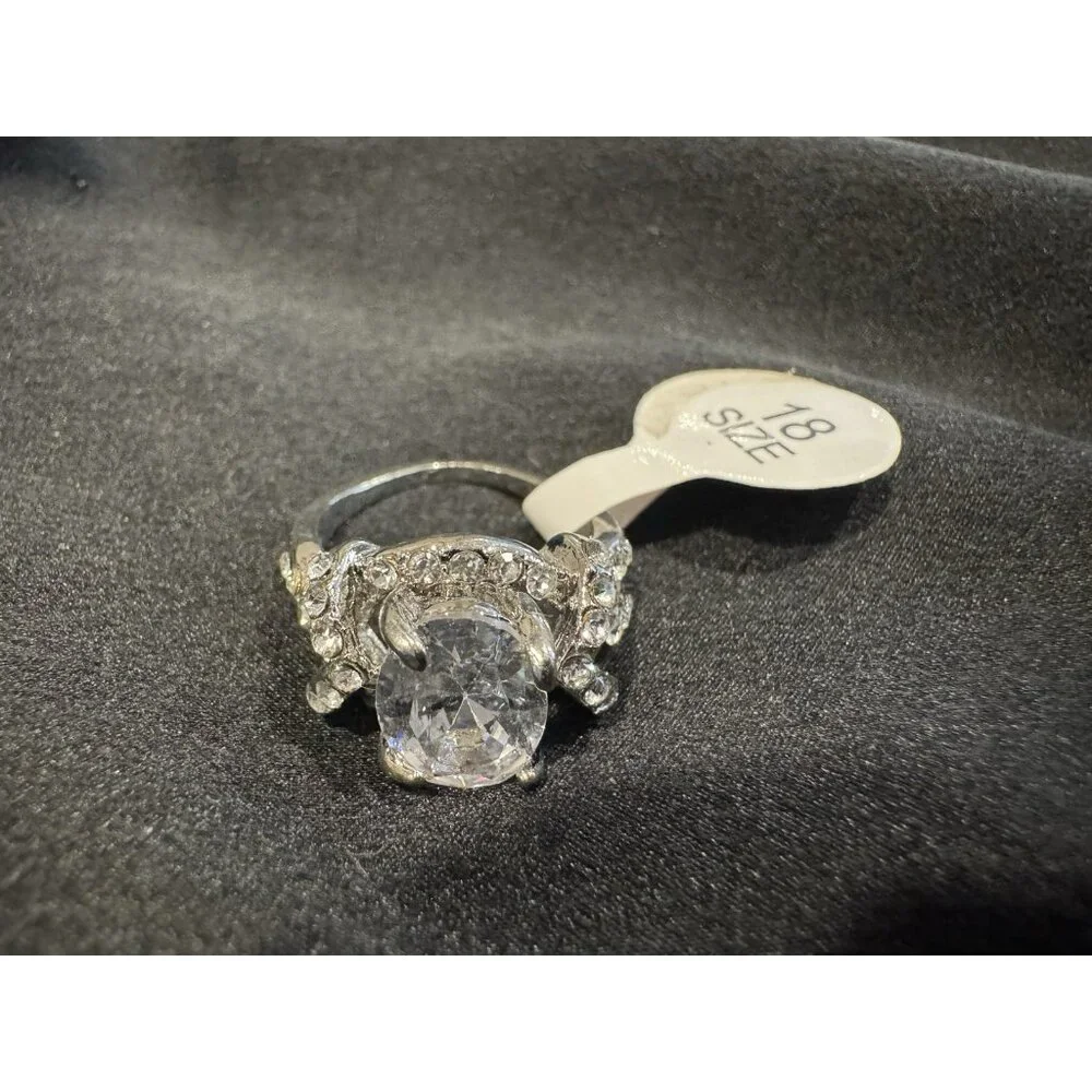 NEW Premier Designs Fashion CZ Moissanite Fashion Silvertone Ring Womens 18 US 8